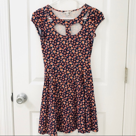 Floral Sundress with cutouts - Picture 1 of 5